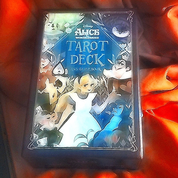 Alice in Wonderland Tarot Cards - Picture 1 of 4